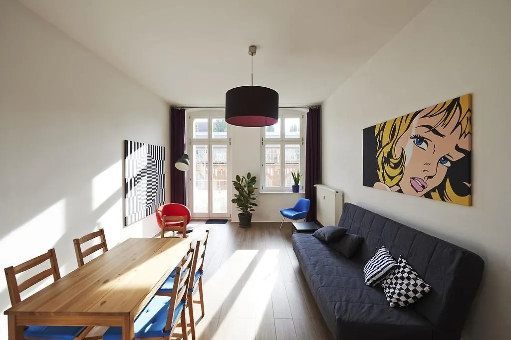 Topflat Berlin 0*,